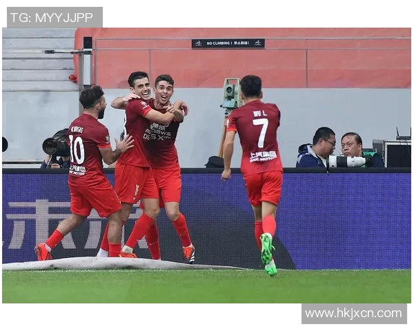 广州恒大绝杀上海海港，夺得中超冠军！