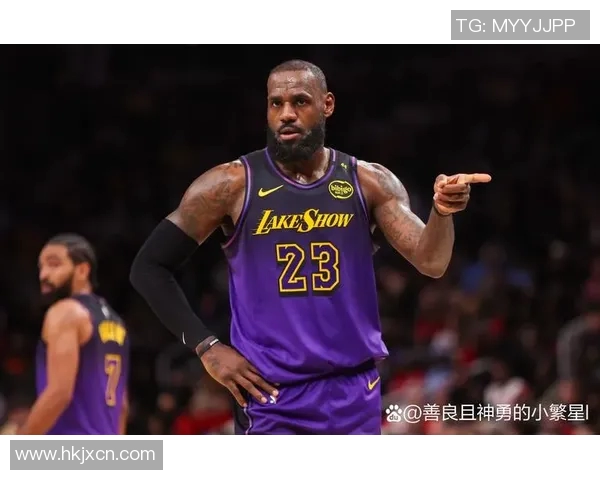 湖人击败雷霆，成功晋级季后赛，展现王者风范